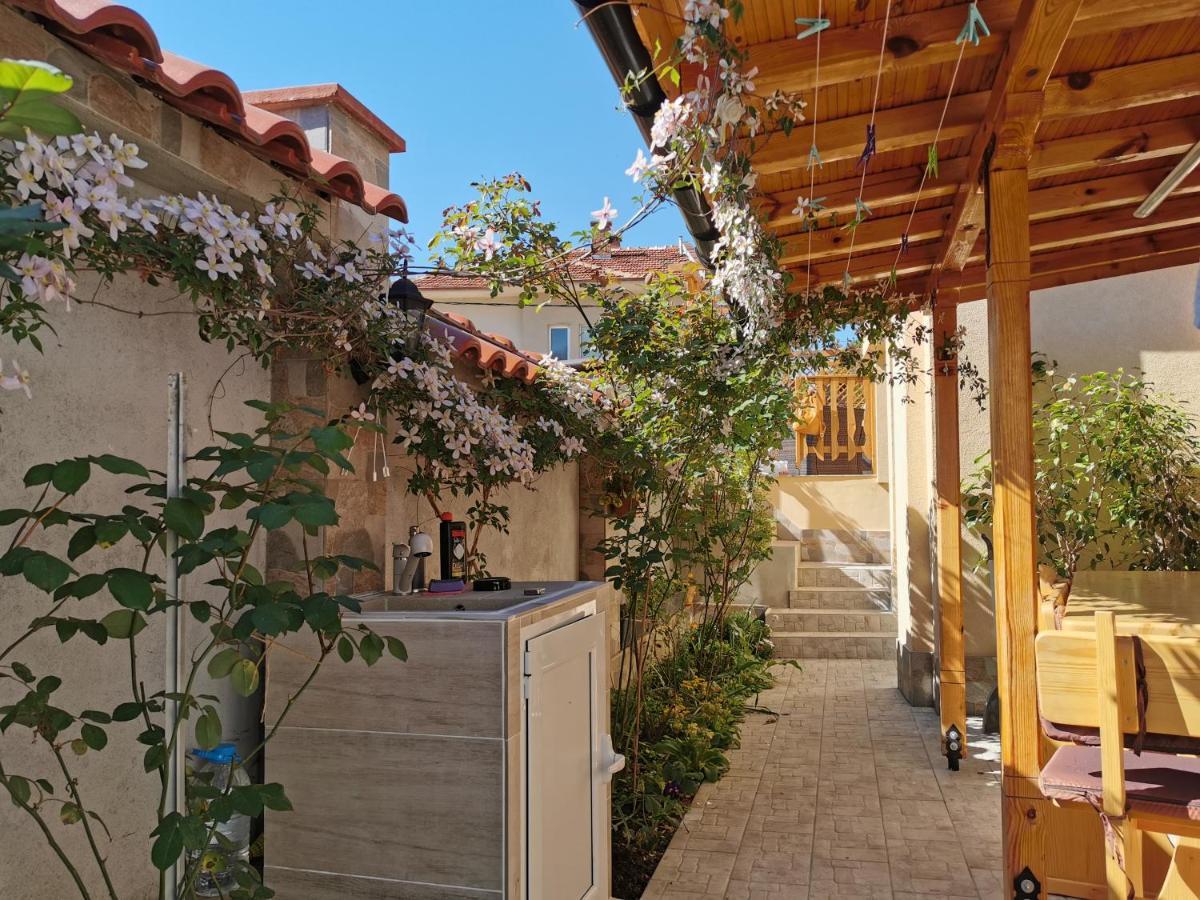 Rose Valley Guest House Kazanlŭk المظهر الخارجي الصورة