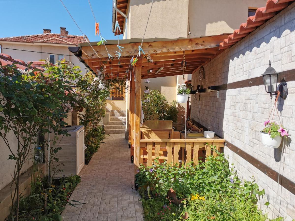 Rose Valley Guest House Kazanlŭk المظهر الخارجي الصورة