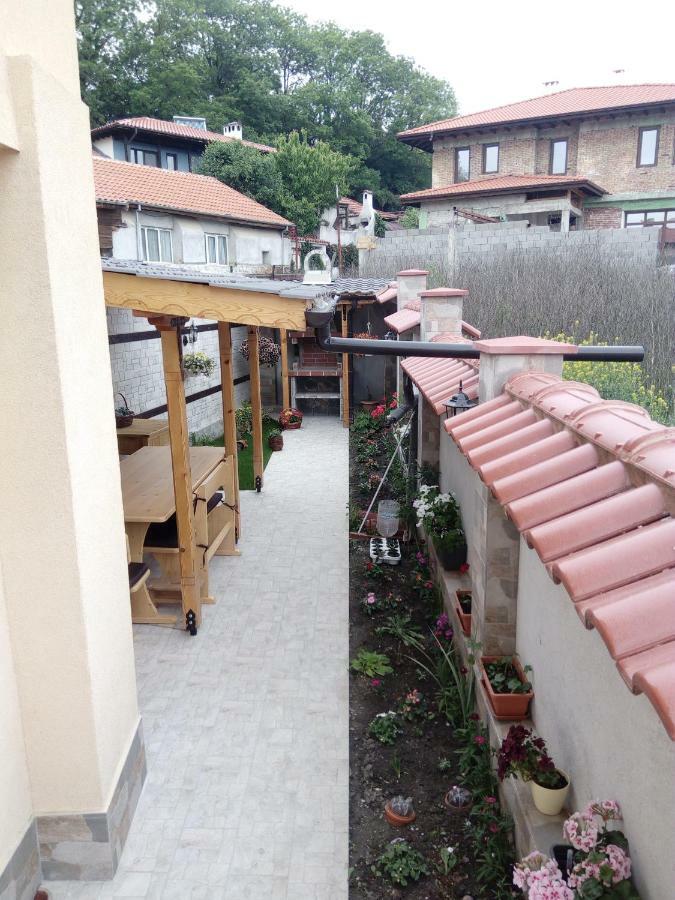 Rose Valley Guest House Kazanlŭk المظهر الخارجي الصورة